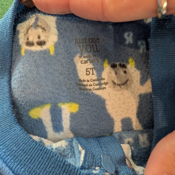 Bundle of Carter's Boy's Full-zip, Fleece, Footed Pajamas 5T 💙 - Picture 3 of 6